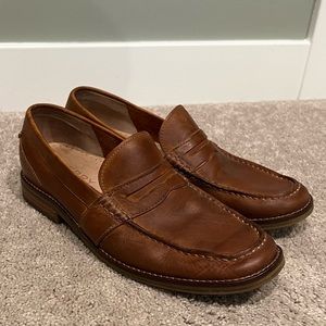 Mens Sperry Topsider loafers. Brown leather. Size 10. Non smoking. Rubber sole